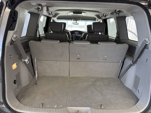 Used 2015 Nissan Quest SL image 18