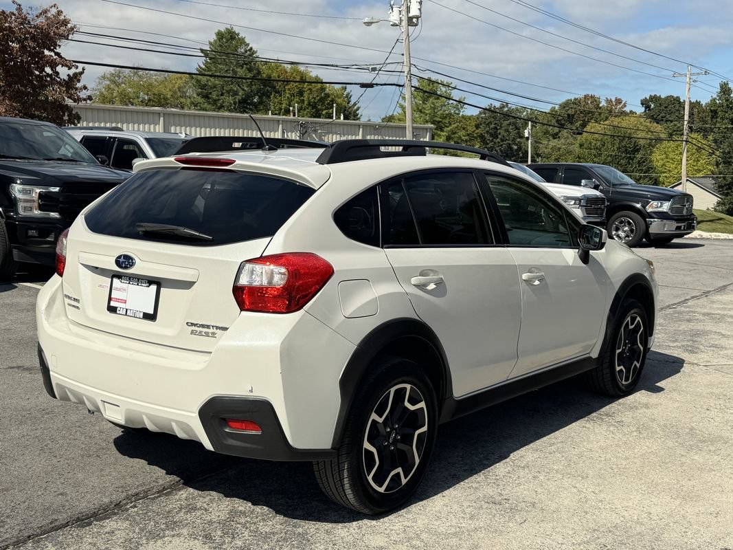 Used 2017 Subaru Crosstrek 2.0i Premium AWD/4WD image 6