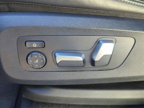 Used 2021 BMW X6 sDrive40i w/ Executive Package RWD image 10