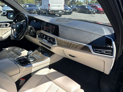 Used 2022 BMW X5 xDrive40i w/ Executive Package AWD/4WD image 20