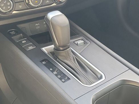 Certified 2025 Nissan Kicks SV w/ SV Premium Package image 39