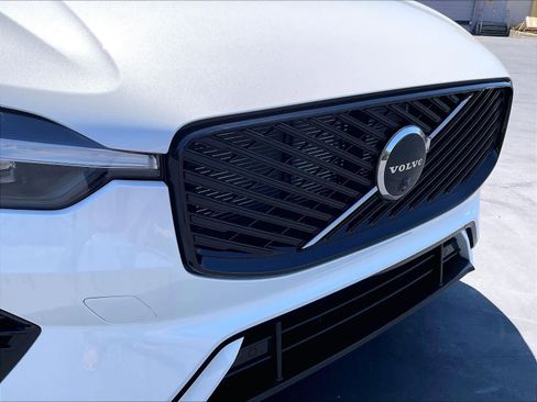 New 2026 Volvo XC60 T8 Plus w/ Protection Package Premier AWD/4WD image 32