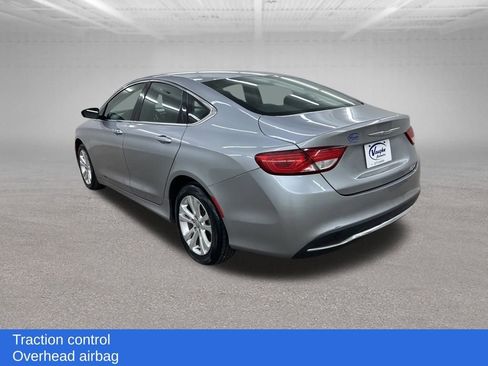 Used 2015 Chrysler 200 Limited image 9