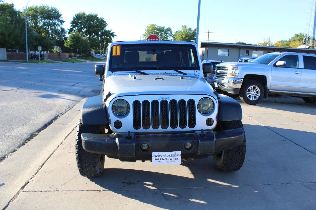 Used 2011 Jeep Wrangler Sport AWD/4WD image 3