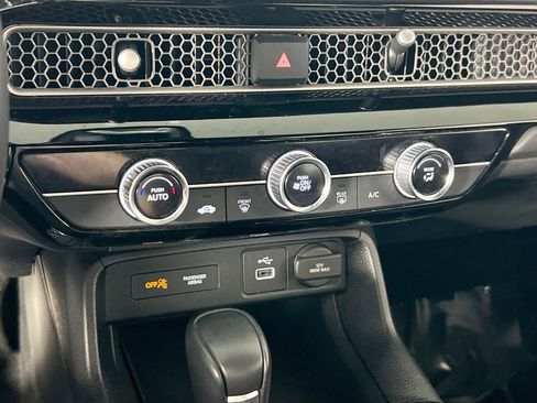 Used 2023 Honda Civic Sport image 15