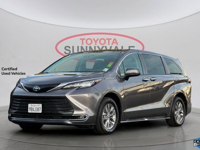 Certified 2022 Toyota Sienna XLE
