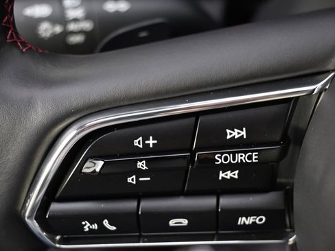 Used 2025 MAZDA CX-70 Plug-In Hybrid w/ Premium Plus image 35