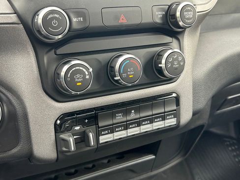 New 2024 RAM 3500 Tradesman image 20