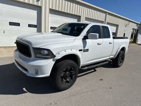 Used 2013 RAM 1500 Sport image 12