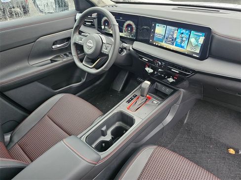 New 2026 Nissan Kicks SR w/ SR Premium Package image 29