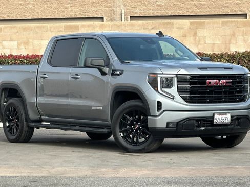 Certified 2025 GMC Sierra 1500 Elevation image 2