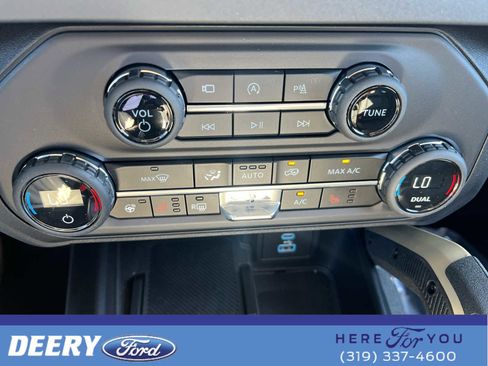 New 2025 Ford Bronco Badlands image 71