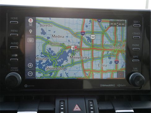 Used 2019 Toyota RAV4 Limited image 18