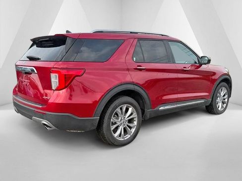 Used 2024 Ford Explorer Limited AWD/4WD image 7
