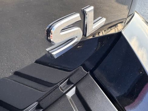 Used 2024 Nissan Armada SL w/ Captain's Chairs Package image 10