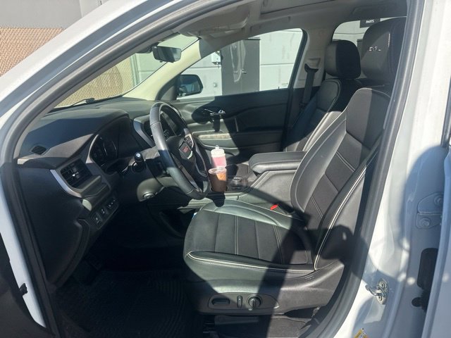Used 2021 GMC Acadia Denali w/ Denali Ultimate Package AWD/4WD image 11