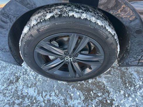 Used 2024 Volkswagen Jetta SE w/ Panoramic Sunroof Package image 34