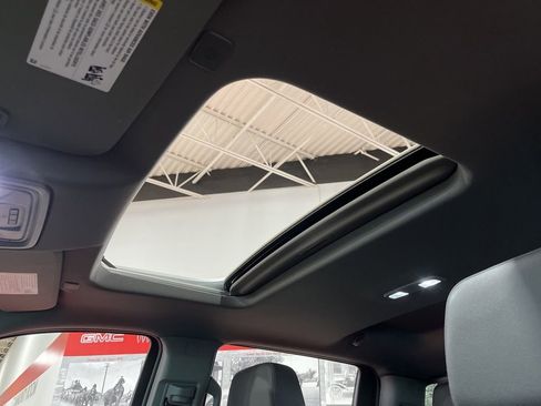 Certified 2022 Chevrolet Silverado 1500 LTZ w/ LTZ Premium Package image 11