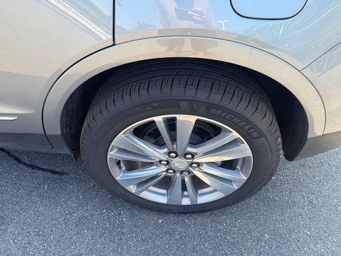 Used 2024 Cadillac XT5 Premium Luxury AWD/4WD image 10