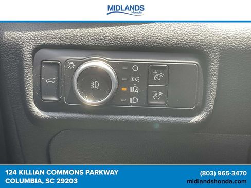 Used 2023 Ford Explorer XLT w/ Equipment Group 202A RWD image 20