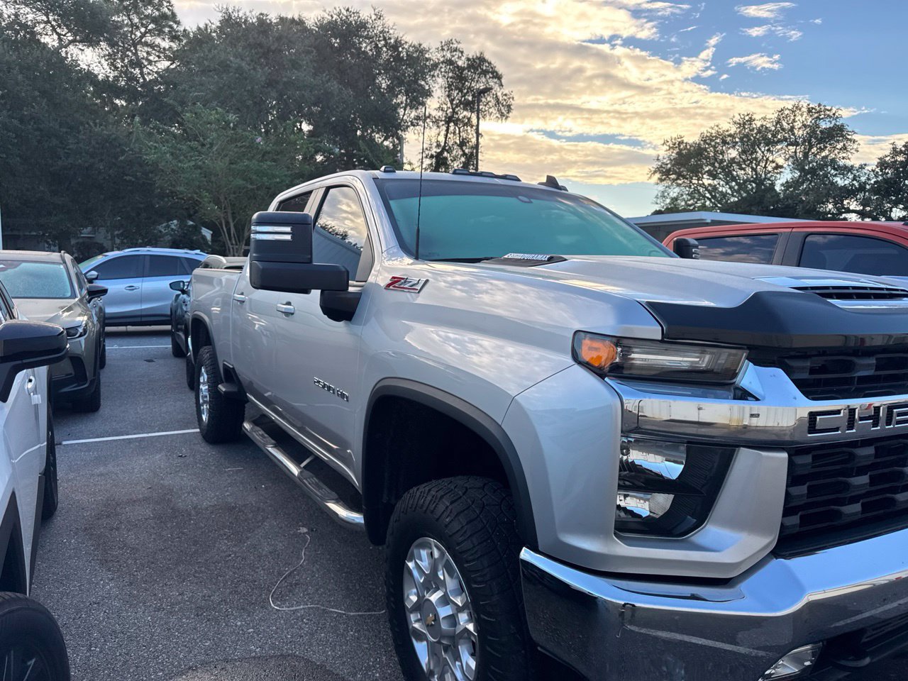 Used 2022 Chevrolet Silverado 2500 LT w/ Convenience Package AWD/4WD image 5