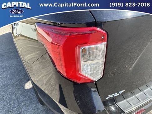 Certified 2022 Ford Explorer XLT w/ Equipment Group 202A image 15