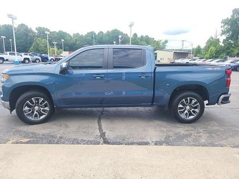 Used 2024 Chevrolet Silverado 1500 LT AWD/4WD image 10