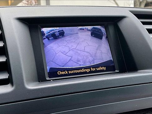 Used 2012 Toyota Highlander SE image 14