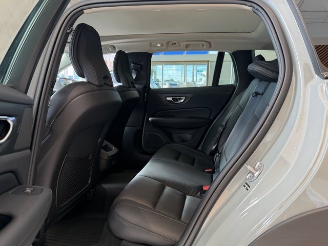 New 2026 Volvo V60 B5 Cross Country Plus w/ Protection Package Premier AWD/4WD image 11