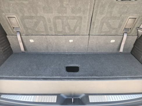 Used 2018 GMC Yukon SLT RWD image 32