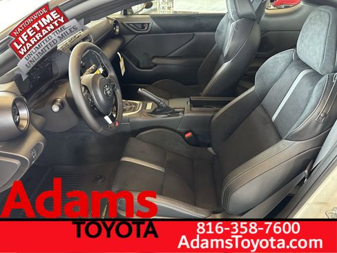 New 2026 Toyota GR86 Premium image 5