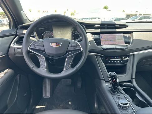 New 2025 Cadillac XT5 Premium Luxury FWD image 8