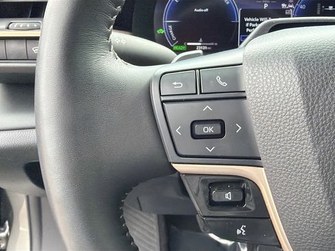 Used 2024 Toyota Crown Platinum image 36