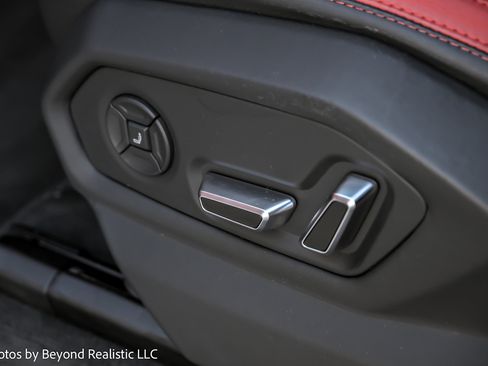 Used 2024 Lamborghini Urus S image 26