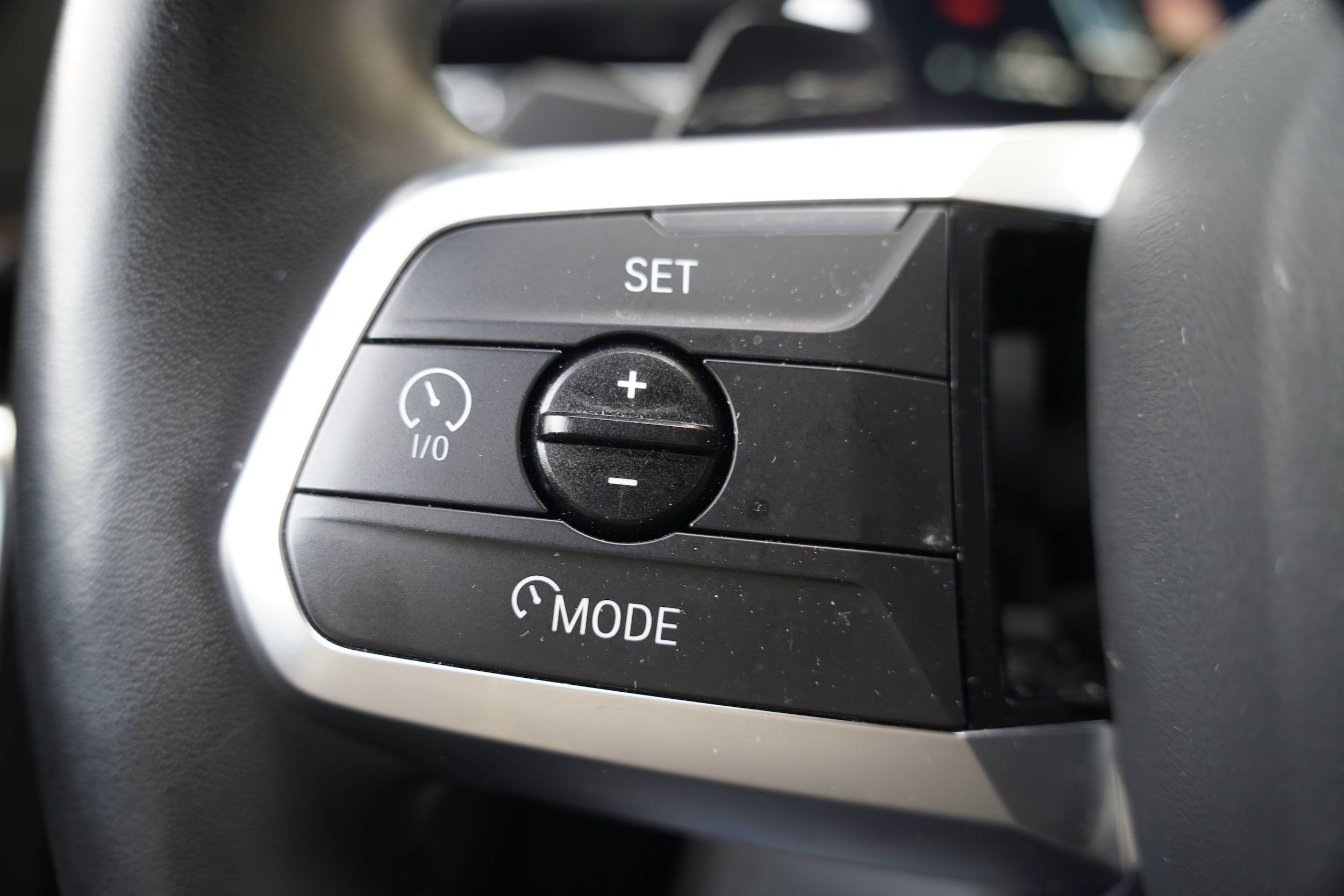 Used 2025 BMW X2 xDrive28i AWD/4WD image 19