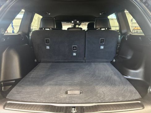 Used 2024 Jeep Grand Cherokee Altitude RWD image 15