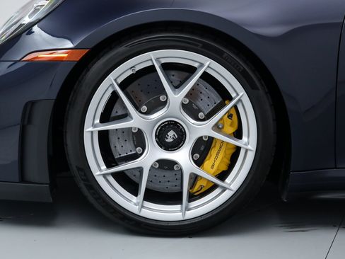 Used 2026 Porsche 911 GT3 RWD image 38