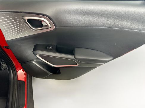 Used 2025 Kia Soul LX w/ LX Technology Package image 27