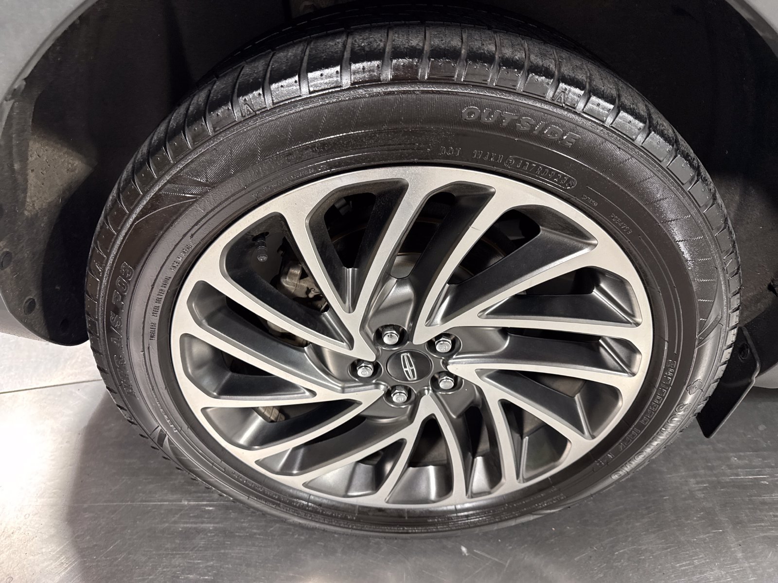 Used 2019 Lincoln Nautilus Reserve AWD/4WD image 13