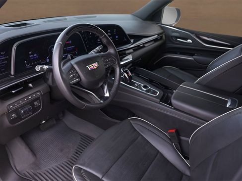 Used 2024 Cadillac Escalade ESV Sport w/ LPO, ONYX Package image 10