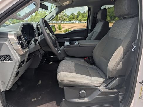 Used 2021 Ford F150 XLT AWD/4WD image 13