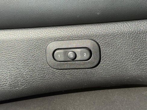 Used 2017 Jeep Grand Cherokee Limited w/ Trailer Tow Group IV image 30