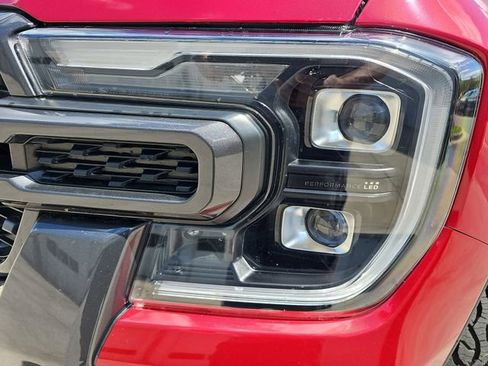 Used 2025 Ford Ranger Lariat w/ FX4 Off-Road Package image 29