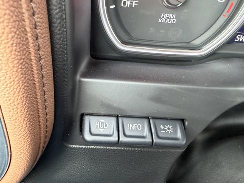 Used 2021 Chevrolet Silverado 1500 High Country w/ Technology Package image 22