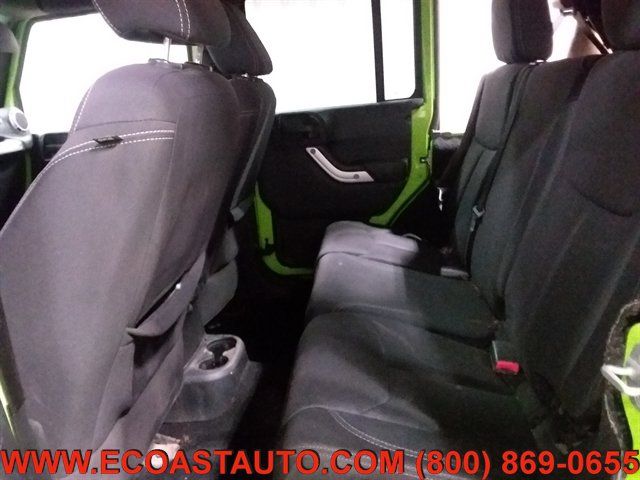 Used 2013 Jeep Wrangler Unlimited Sahara w/ Connectivity Group AWD/4WD image 13