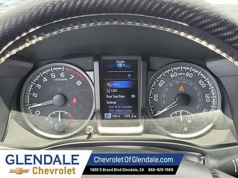 Used 2023 Toyota Tacoma TRD Off-Road AWD/4WD image 32
