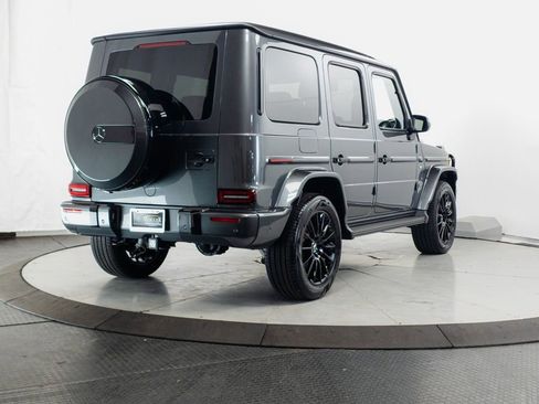 Used 2024 Mercedes-Benz G 550 image 30
