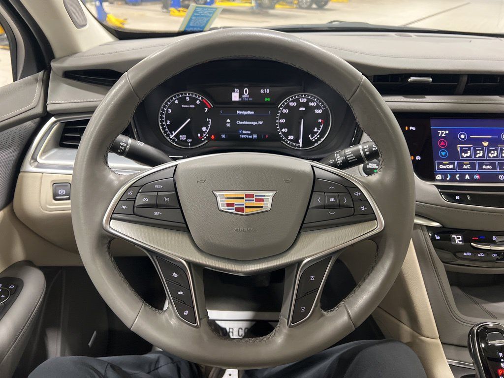 Used 2023 Cadillac XT5 Premium Luxury AWD/4WD image 7
