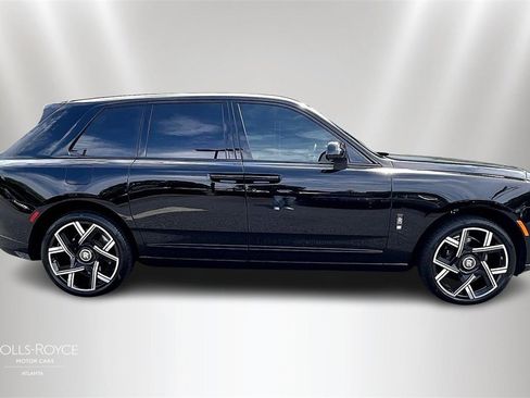 Certified 2025 Rolls-Royce Cullinan Black Badge image 8