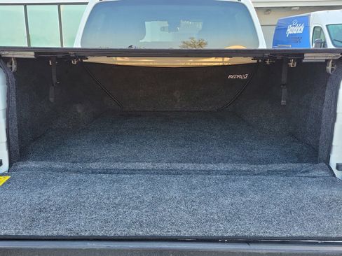 Used 2023 Nissan Frontier SV w/ Tow Package image 30